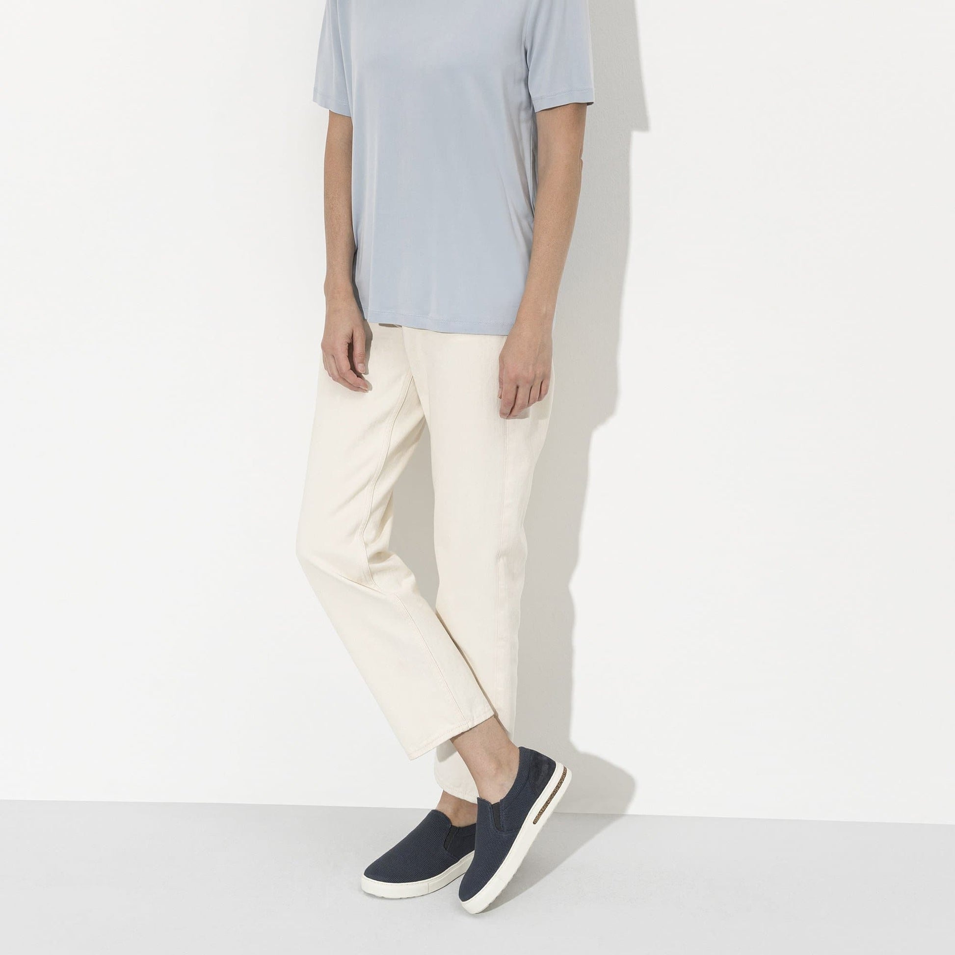Oswego Canvas/Suede