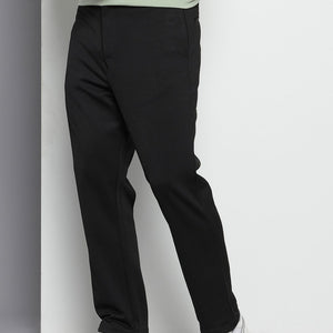 Men's Black Relaxed Fit Solid Chinos