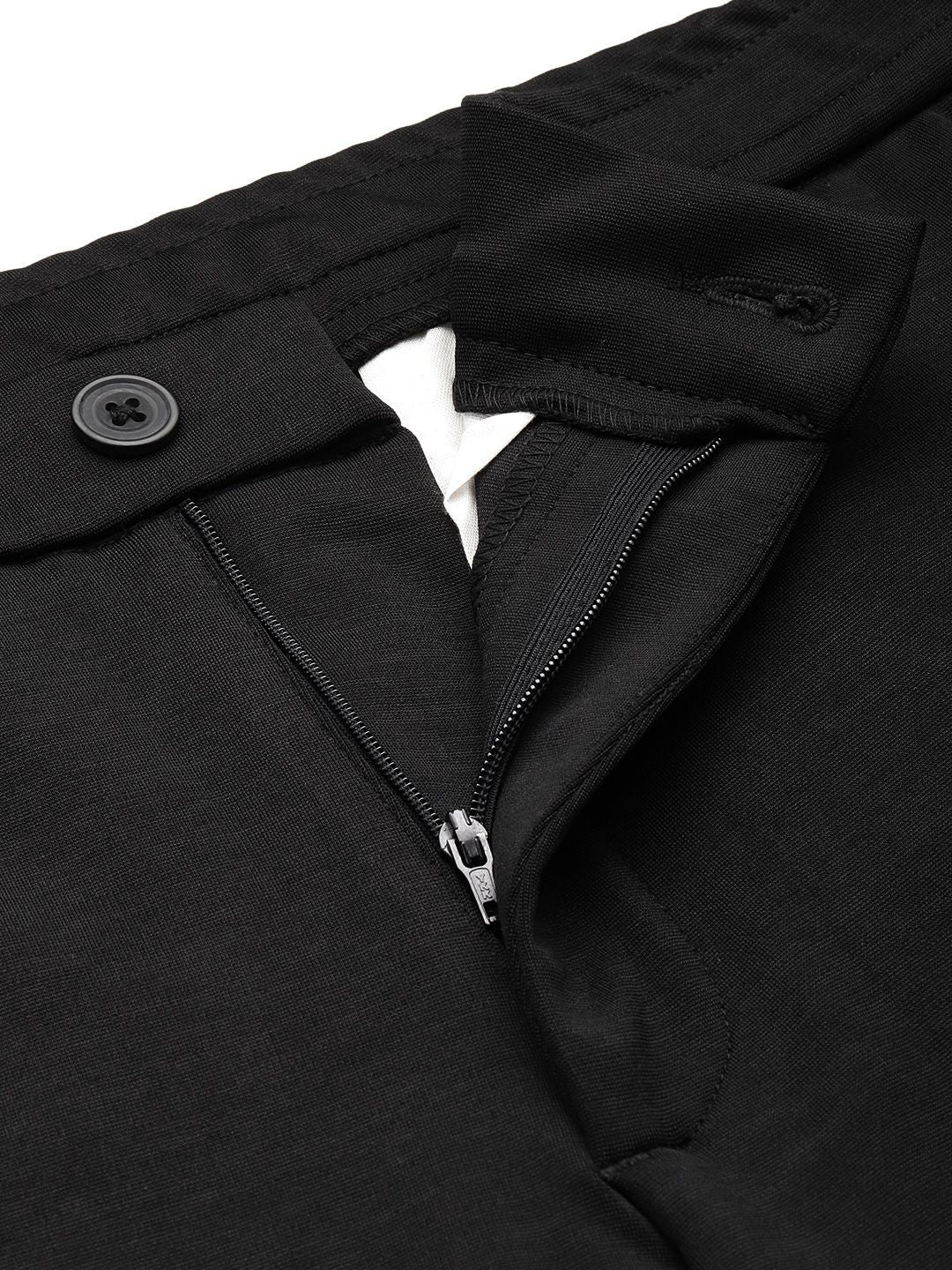 Men's Black Relaxed Fit Solid Chinos