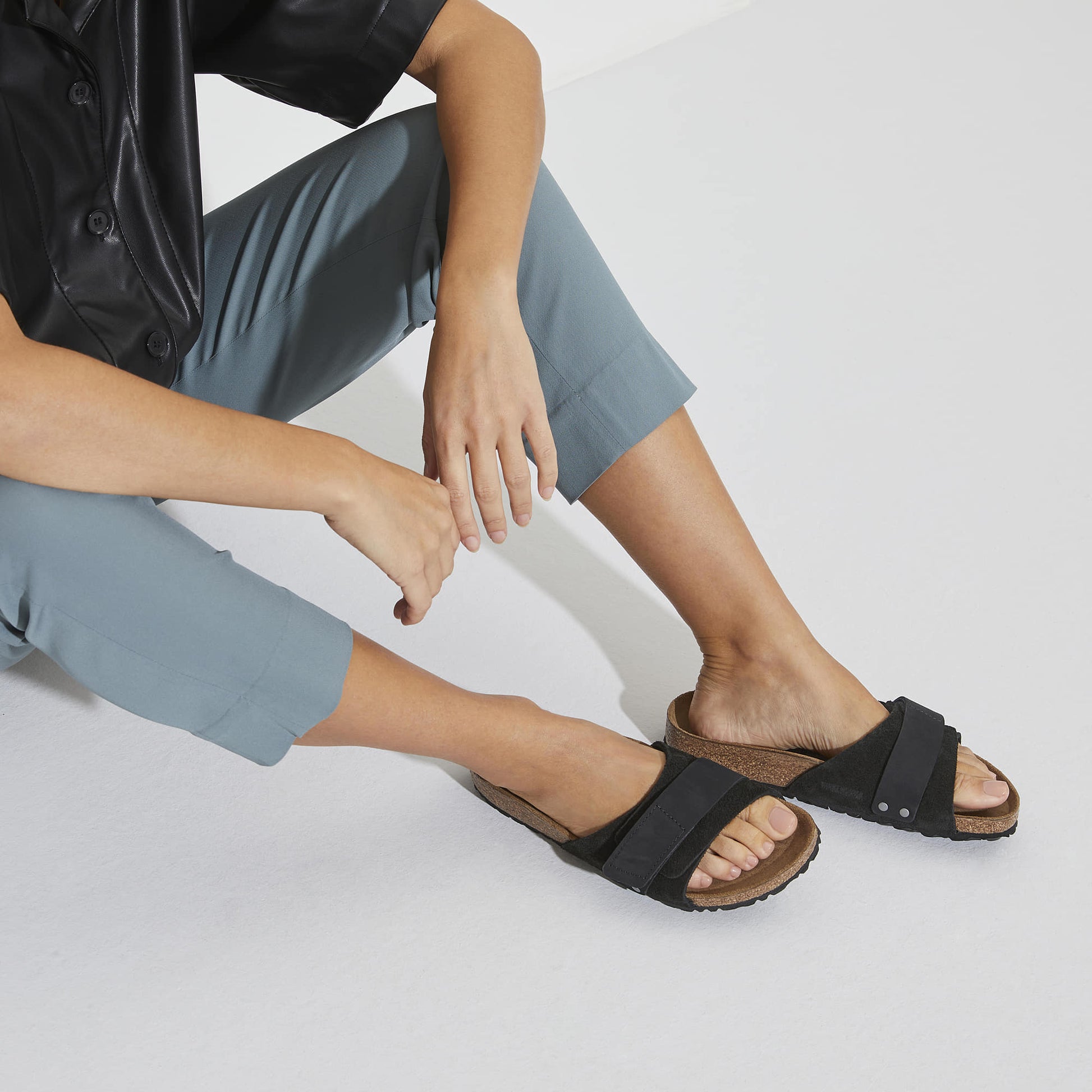 Oita Suede Leather