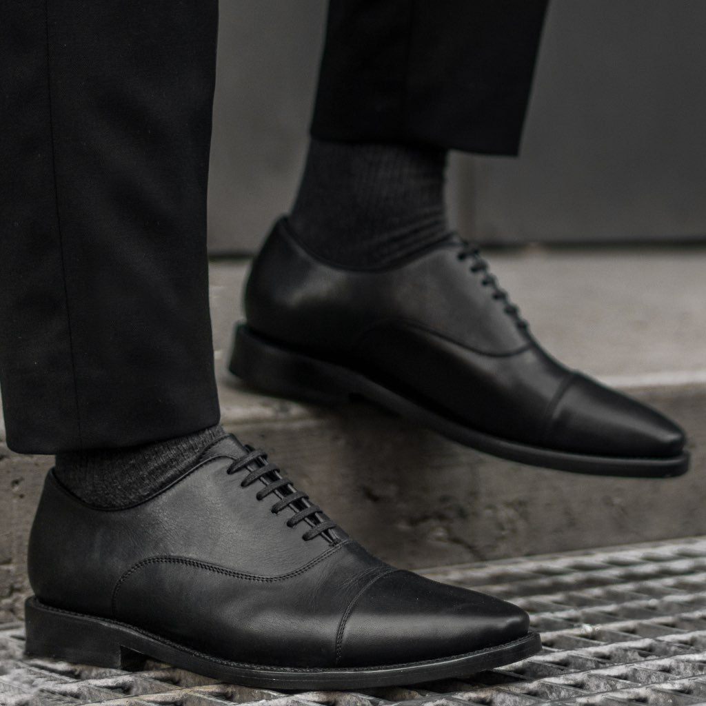 [S] Executive | Black