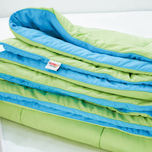 Solid Sgreen/Aqua Blu - Light Green Microfiber Shell Single Quilt / AC Comforter - Silkysoy By Spaces