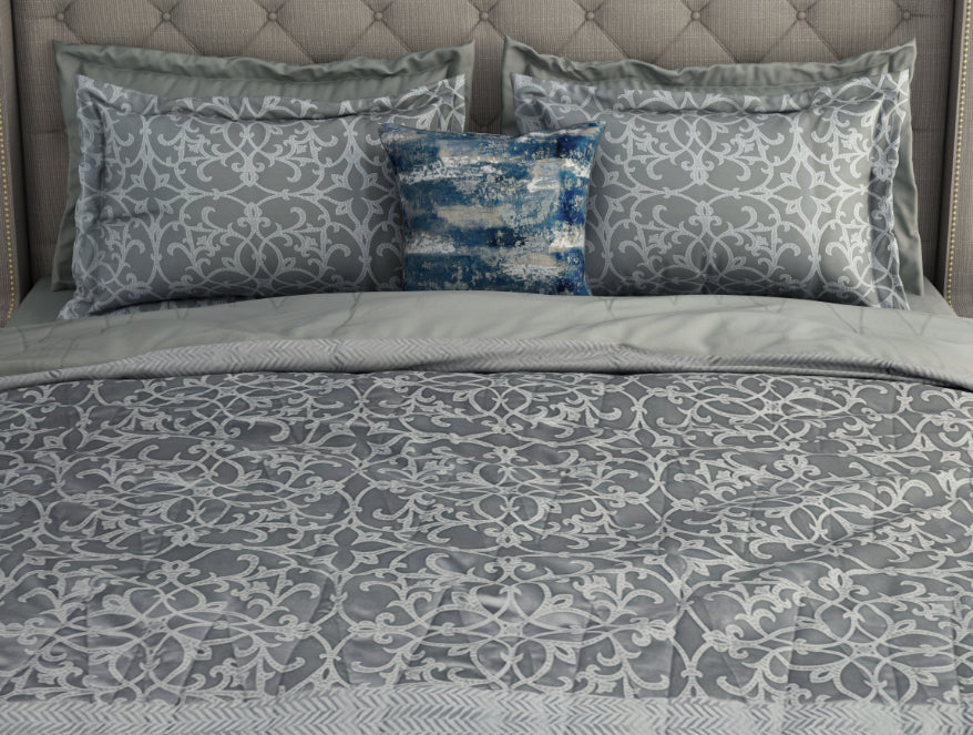 Floral Nimbus Cloud - Light Grey 100% Cotton Shell Bed In A Bag - Toujours By Spaces