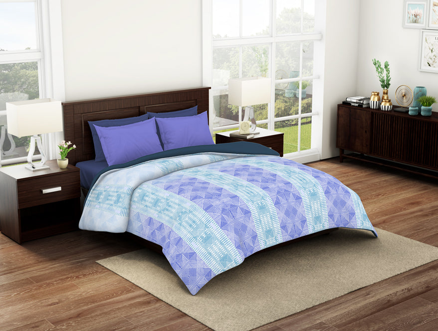 Geometric Nile Blue - Aqua 100% Cotton Shell Double Quilt / AC Comforter - Geostance By Spaces
