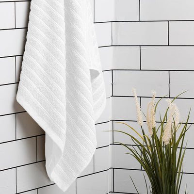 White 100% Cotton Bath Towel - 2-In-1 By Welspun