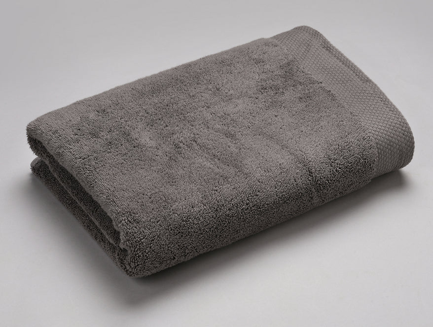 Charcoalgry - Dark Grey 100% Egyptian Cotton Bath Towel - Luxury Egyption Cotton By Spaces