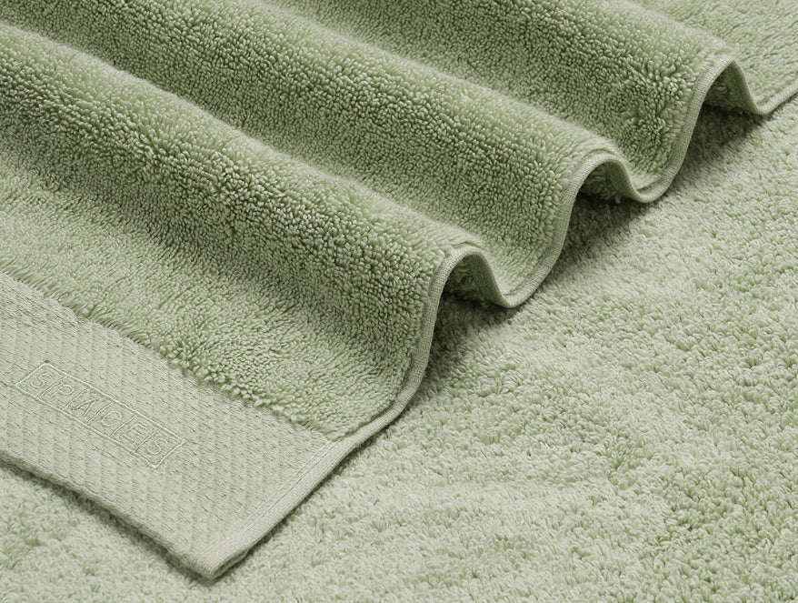 Smoke Green - Light Green 100% Egyptian Cotton Bath Towel - Luxury Egyption Cotton By Spaces