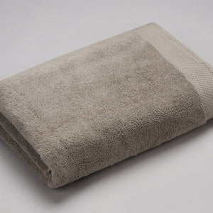 London Fog - Light Grey 100% Egyptian Cotton Bath Towel - Luxury Egyption Cotton By Spaces