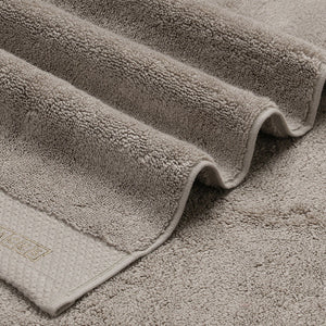 London Fog - Light Grey 100% Egyptian Cotton Bath Towel - Luxury Egyption Cotton By Spaces