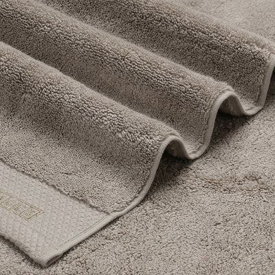London Fog - Light Grey 100% Egyptian Cotton Bath Towel - Luxury Egyption Cotton By Spaces