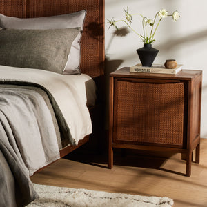 Hannah Platform Bed