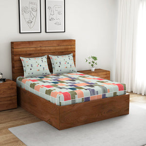 Geometric Fairest Jade - Light Green 100% Cotton Double Bedsheet - Color Block By Spaces