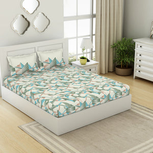 Geometric Whisper Green - White 100% Cotton King Fitted Sheet - Geospace By Spaces