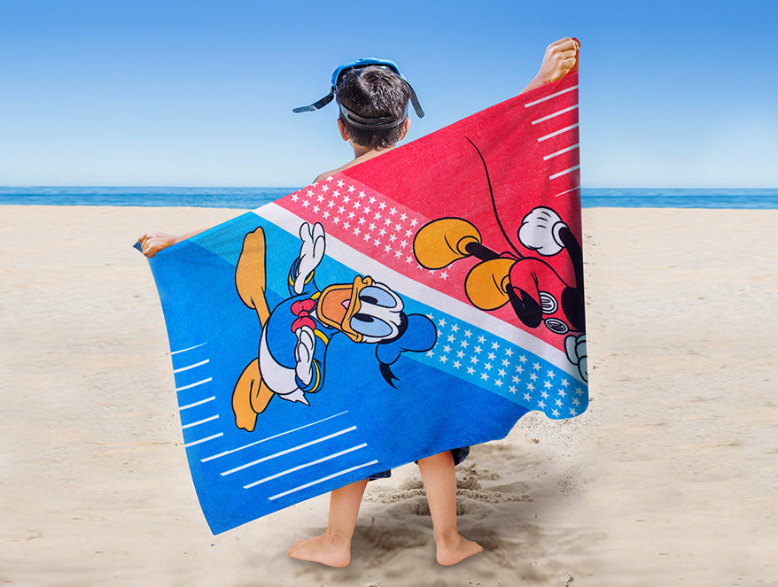 Red 100% Cotton Bath Towel - Disney Mickey/Donald Duck By Spaces