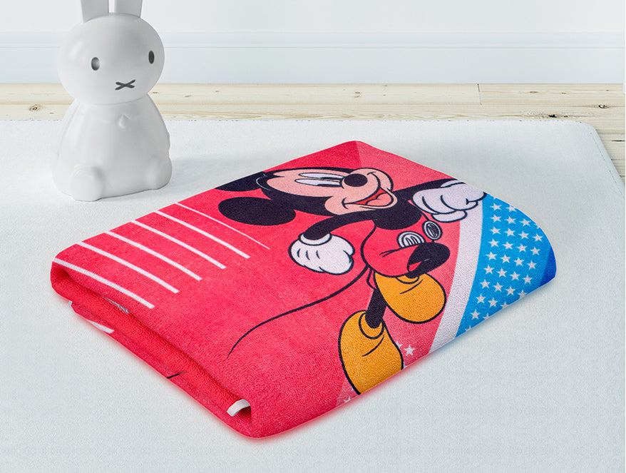 Red 100% Cotton Bath Towel - Disney Mickey/Donald Duck By Spaces