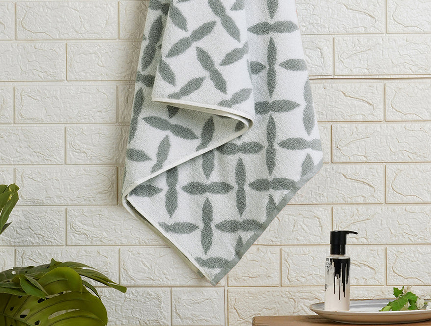High Rise - Grey 100% Cotton Bath Towel - Mirabella By Spaces
