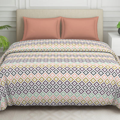 Geometric Pink Polycotton Quilt Double Harmony - By Welspun
