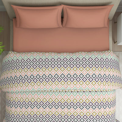 Geometric Pink Polycotton Quilt Double Harmony - By Welspun
