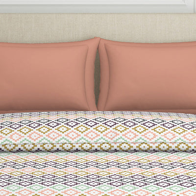 Geometric Pink Polycotton Quilt Double Harmony - By Welspun