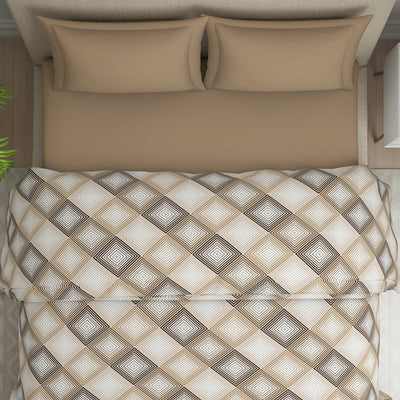 Geometric Beige Polycotton Quilt Double Harmony - By Welspun