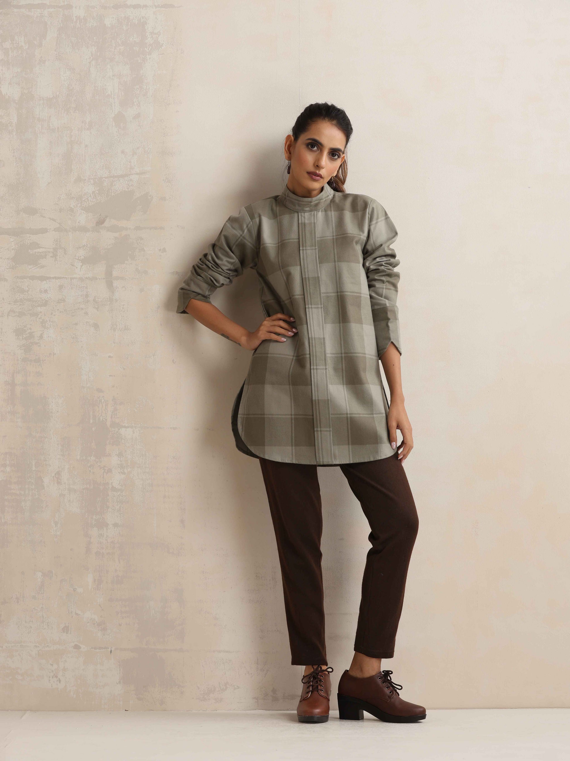 trueBrowns Green Check High Neck Short Kurta