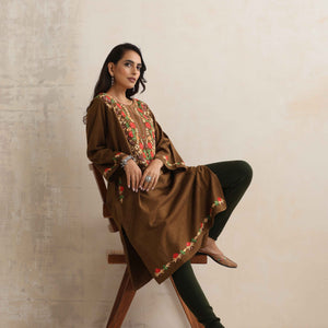 trueBrowns Brown Kashmiri Embroidered Woollen Phiran Kurta