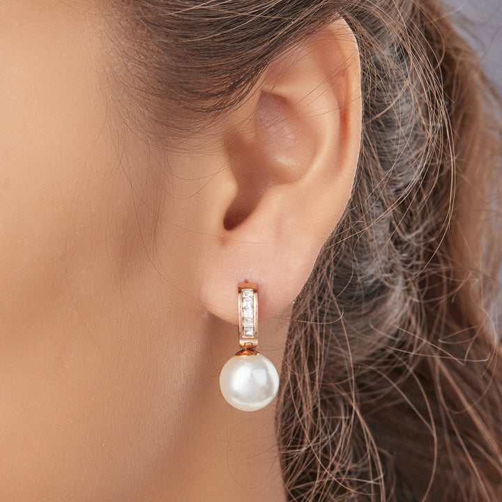 Fashionable Pearl Earrings For Women