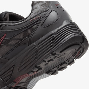 NIKE | P-6000 { BLACK/BURGUNDY CRUSH-MIDNIGHT NAVY-BLACK