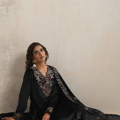 trueBrowns Black Velvet Floral Embroidered Kurta Pant Dupatta Set