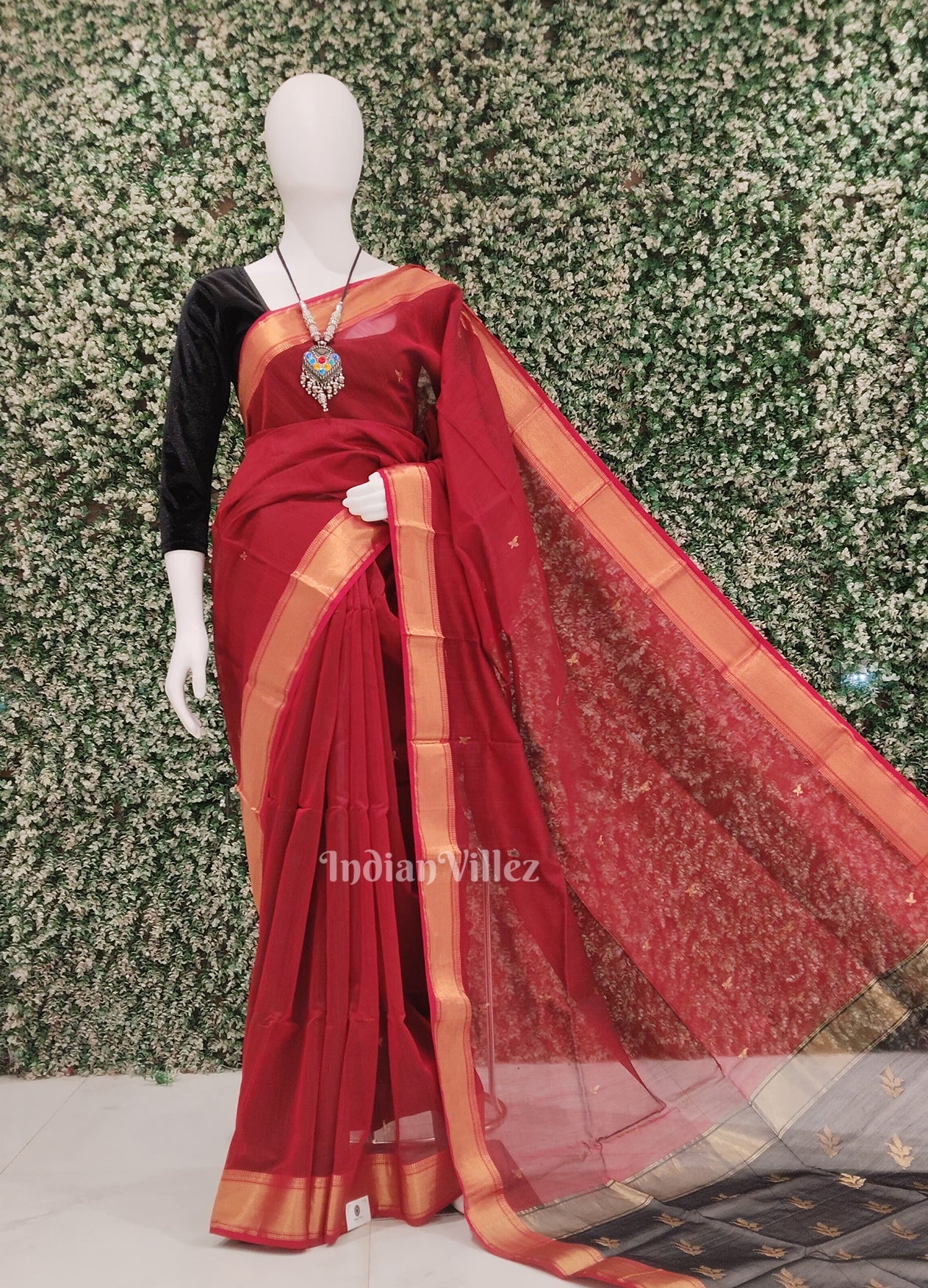Red Black Pure Silk Cotton Maheshwari Saree