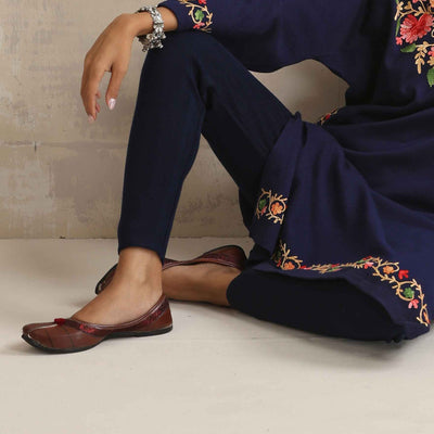 trueBrowns Blue Kashmiri Embroidered Woollen Phiran Kurta