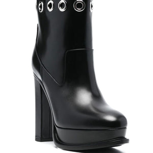 Alexander McQueen heeles boots