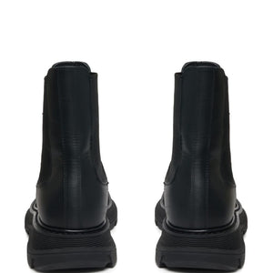 Alexander McQueen Wander leather Chelsea boots
