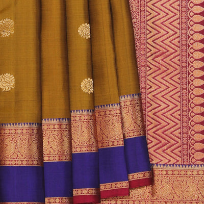 Gorgeous Heena-Green Saree