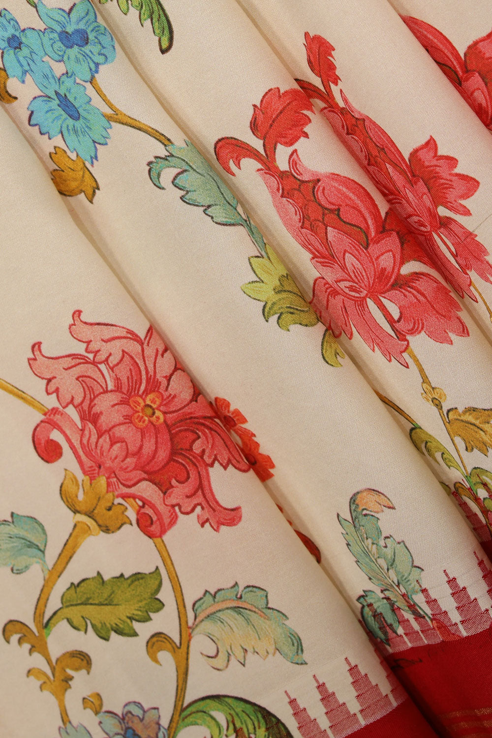 Gorgeous Flower/Floral Print Saree