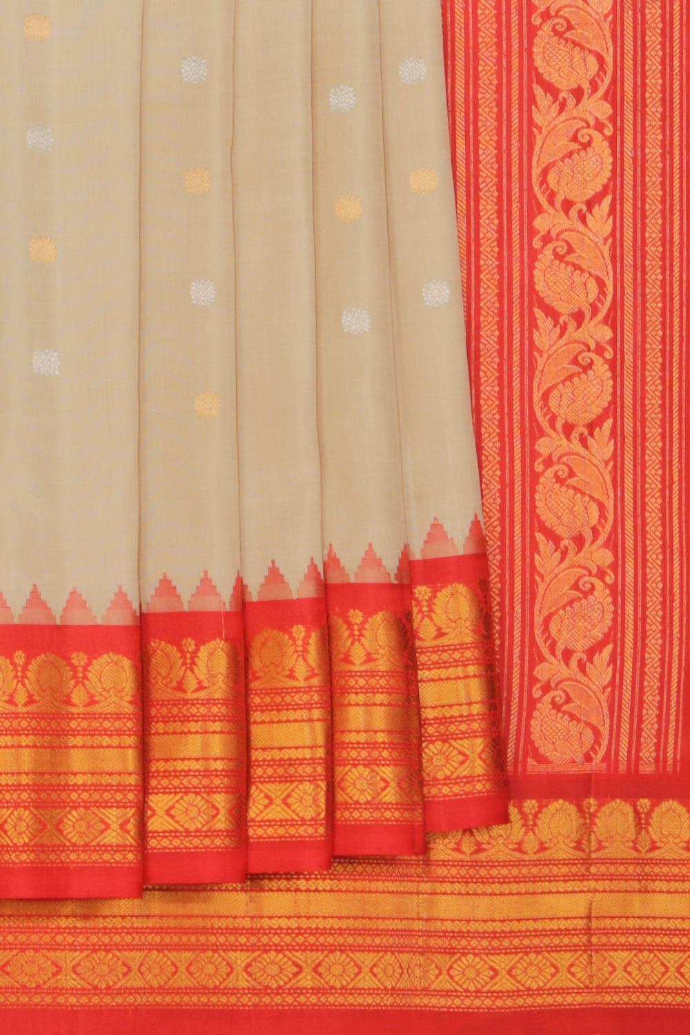 Gadwal Silk Beige Saree