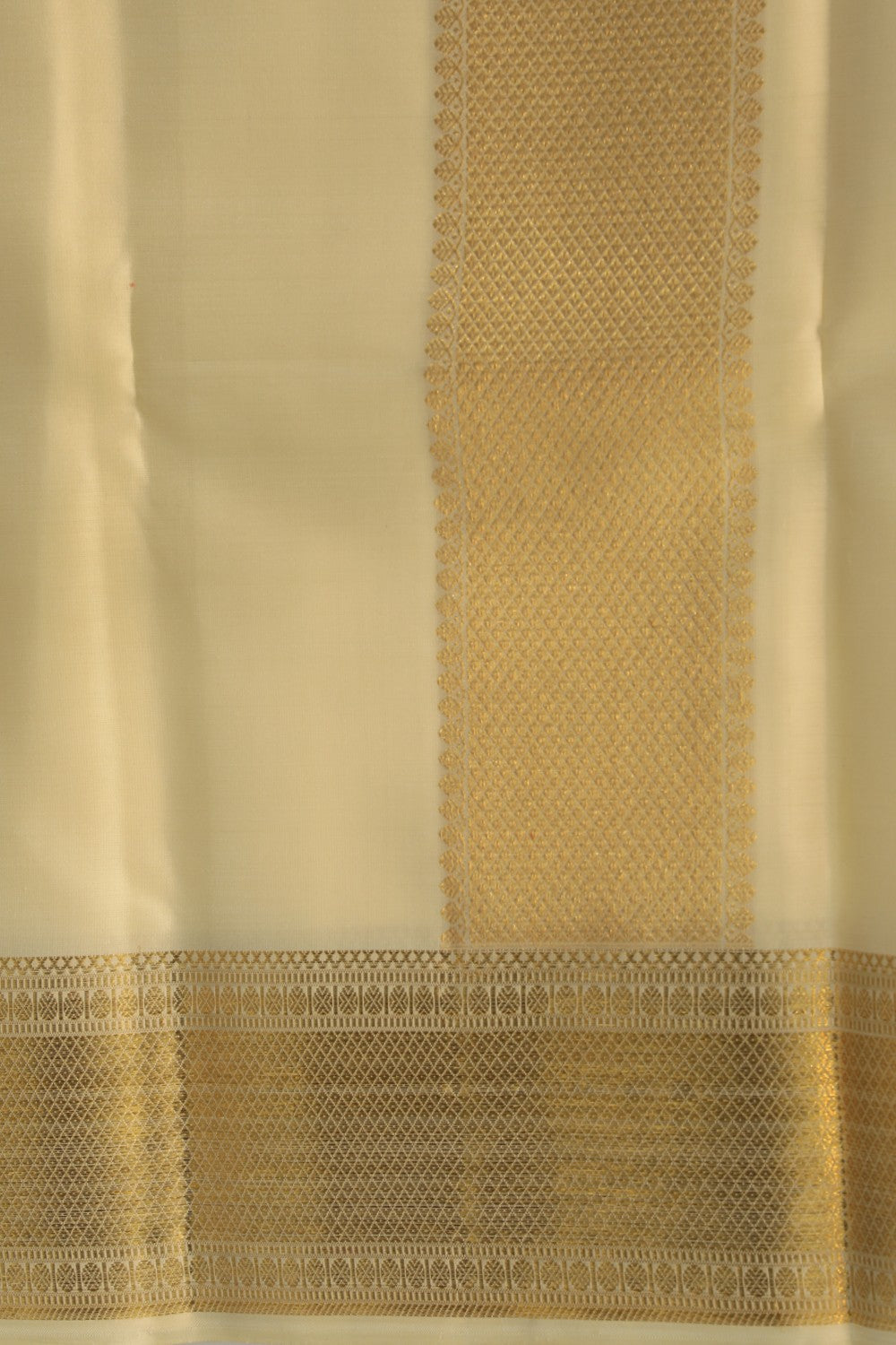 Kanchi Silk Ivory Cream Dhoti With Kanduva (8 X 4)