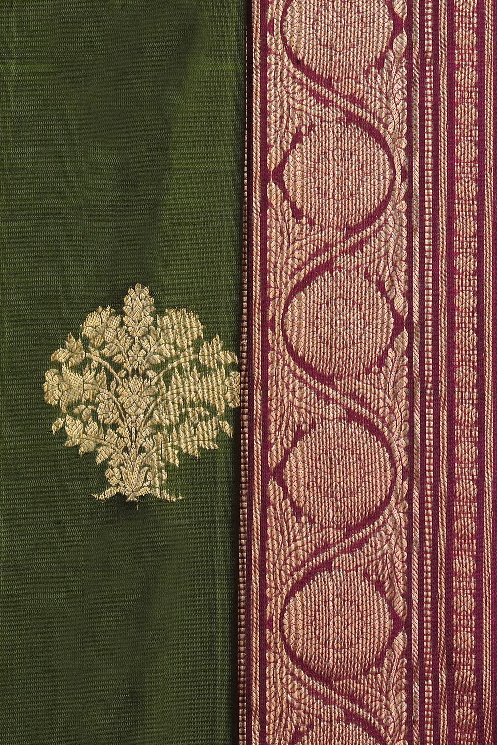 Gadwal Silk Green Saree