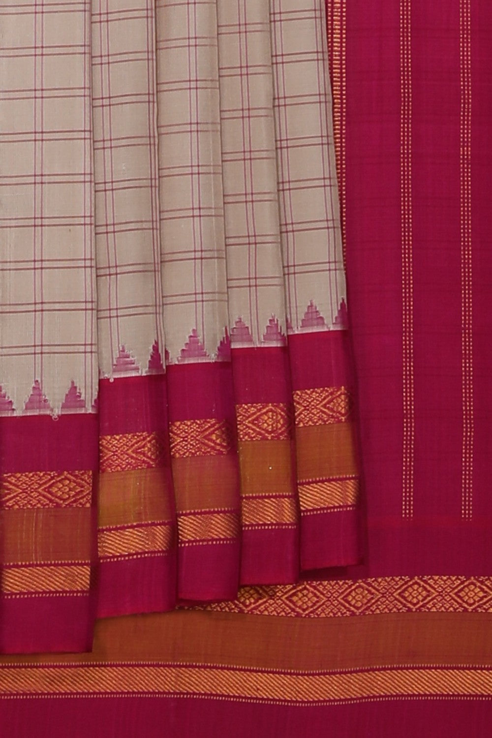 Gadwal Silk Beige Saree