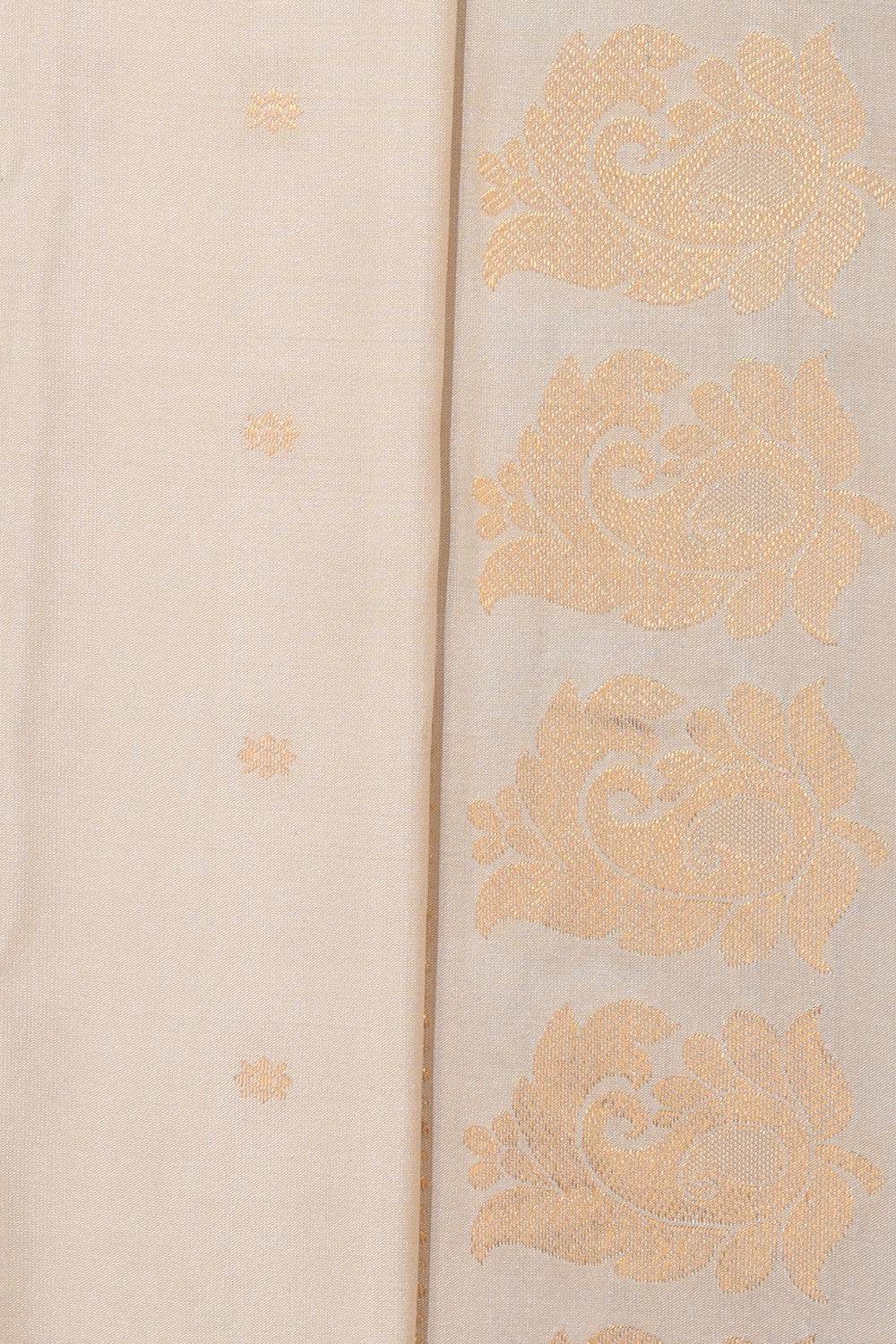 Gadwal Silk Off-White Saree