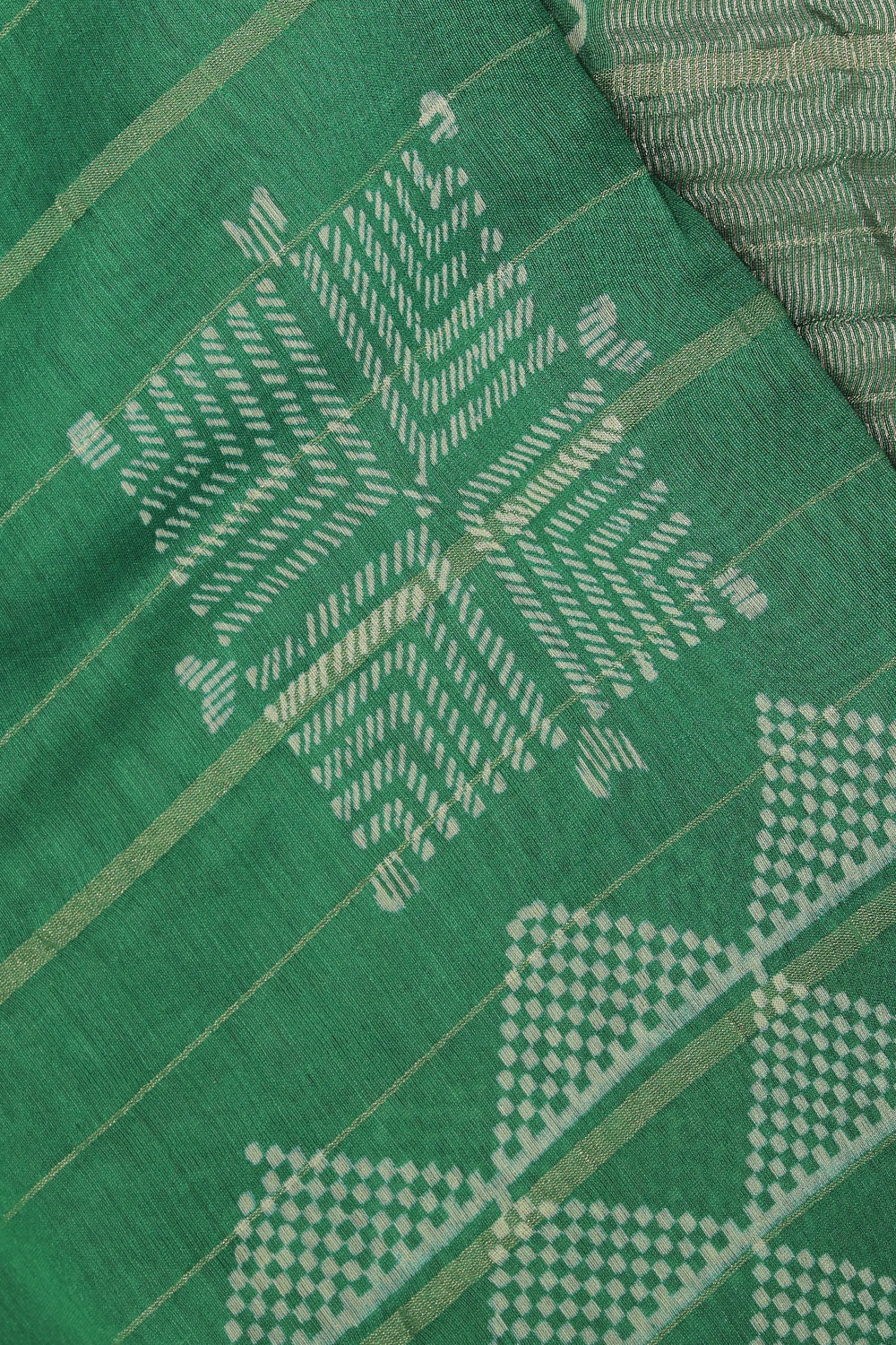 Geometric Diamond Printed Green Saree