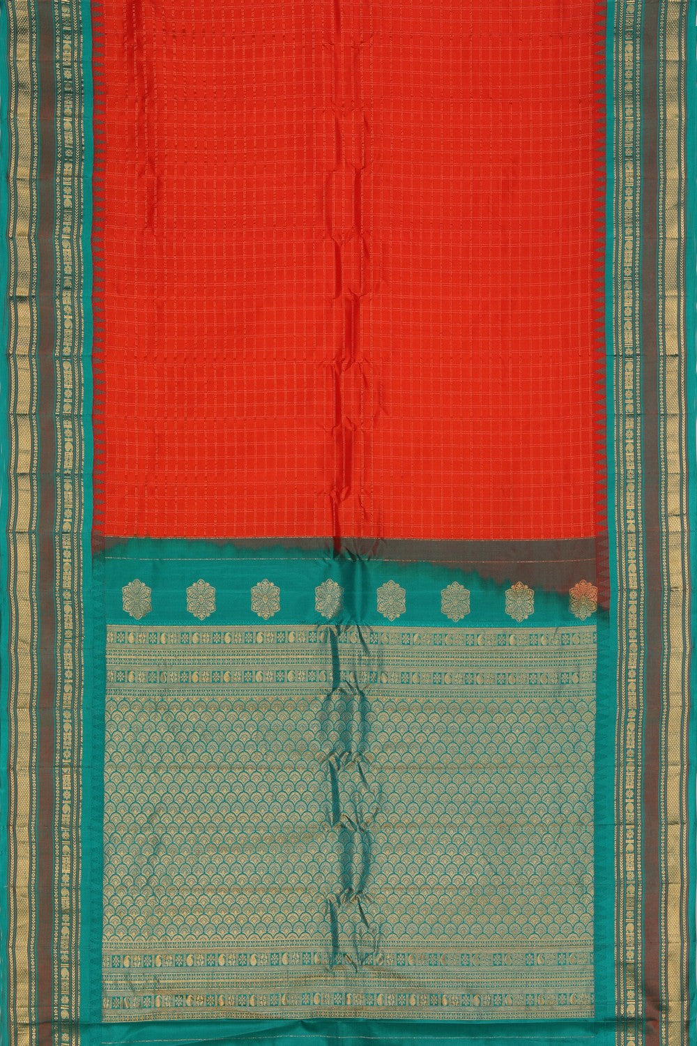 Gadwal Silk Red Kattam Saree