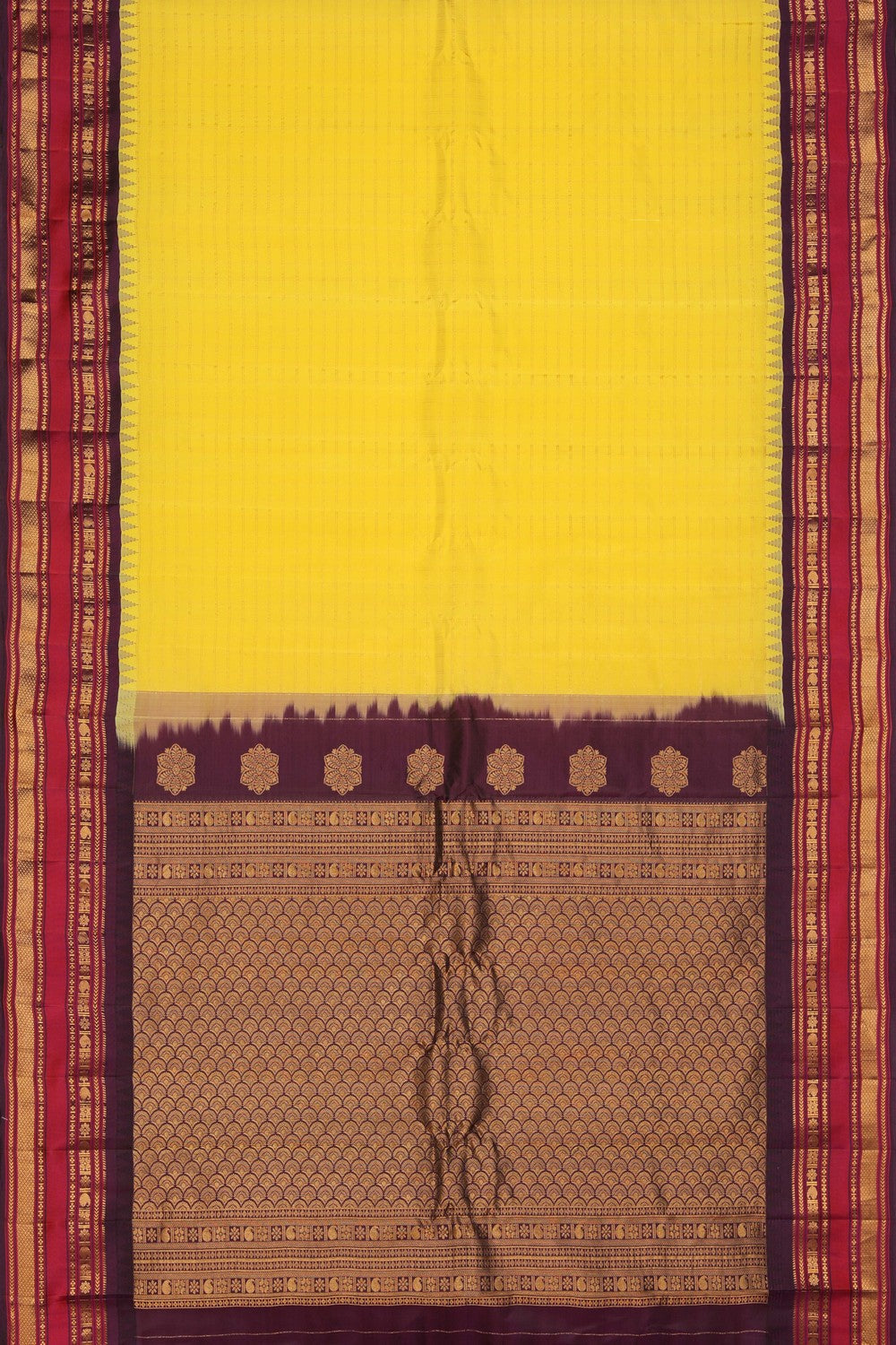 Gadwal Silk Yellow Kattam Saree
