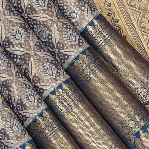 Kanchipattu An Ethereal Metallic Grey Saree-Grey