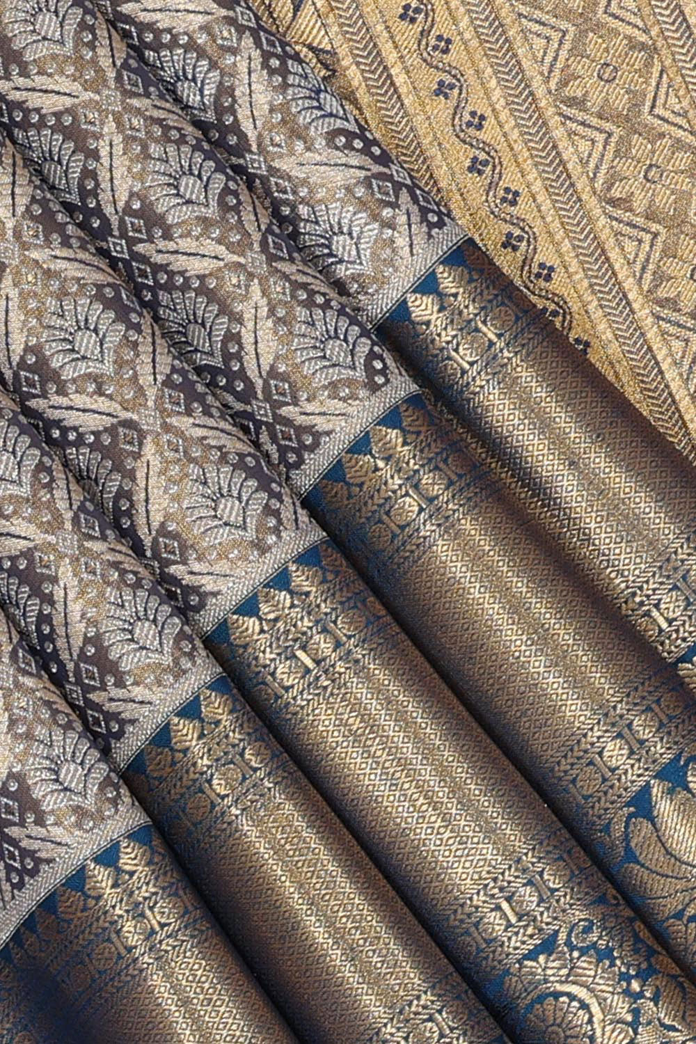 Kanchipattu An Ethereal Metallic Grey Saree-Grey
