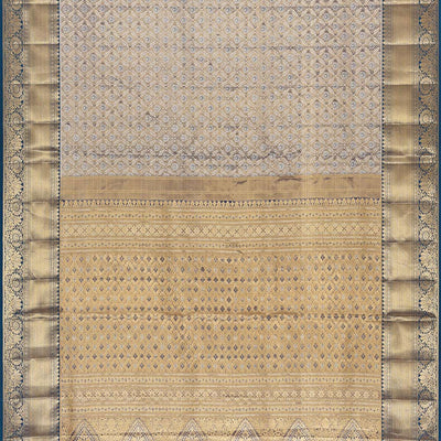 Kanchipattu An Ethereal Metallic Grey Saree-Grey