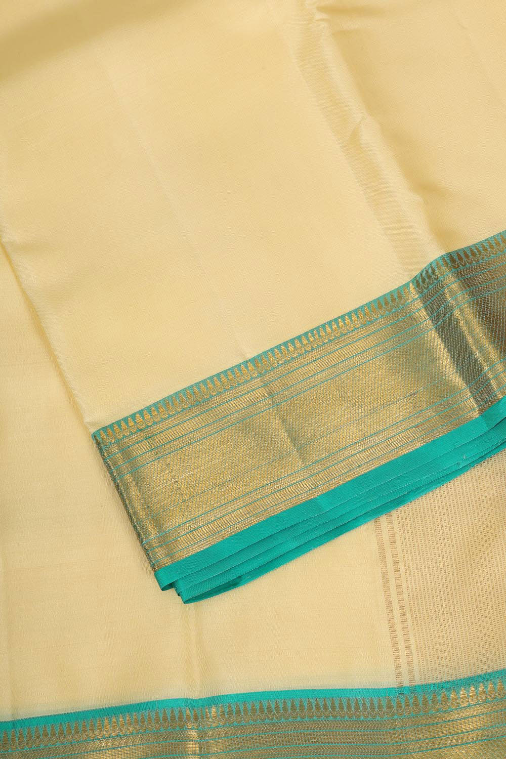 Kanchi Silk Light Beige Traditional Dhoti With Kanduva (8 X 4)