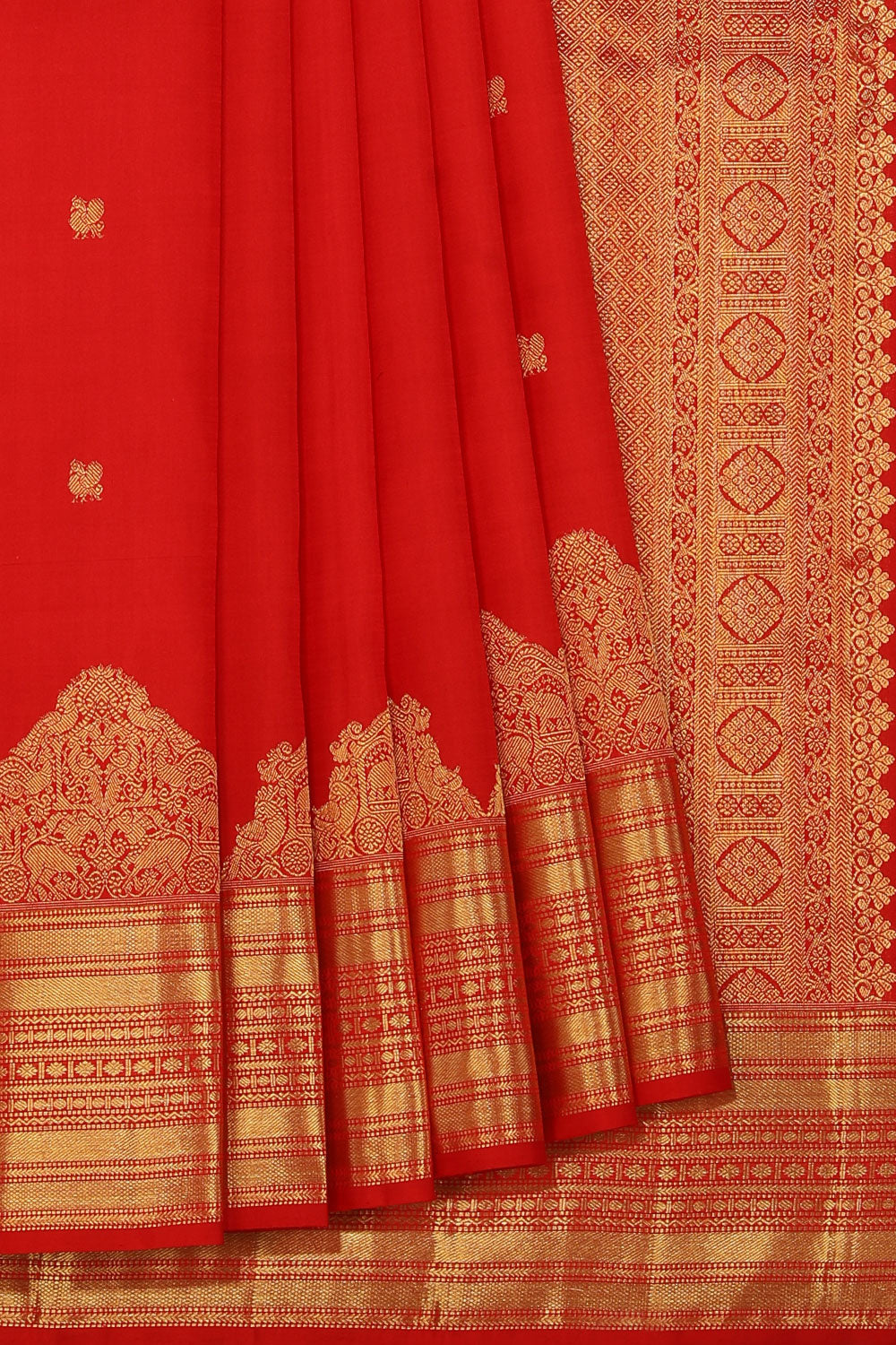 Gorgeous Traditional Charm Red Saree