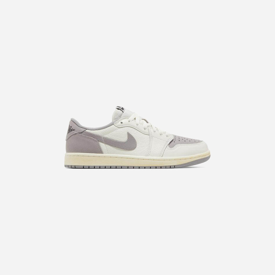 Nike Jordan 1 Retro Low OG Atmosphere Grey