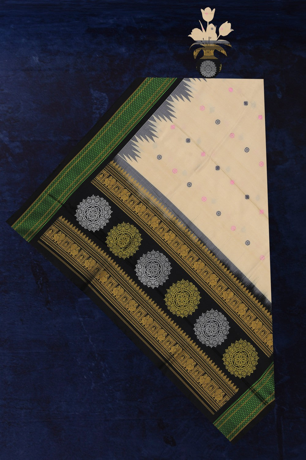 Gadwal Silk Beige Dupatta